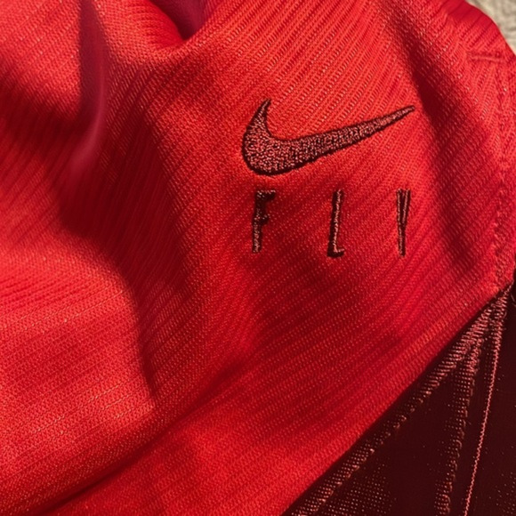 Nike‎ Women's Red Drawstring Pull on Basketball Shorts Size Small Loose Fit New - Picture 3 of 7